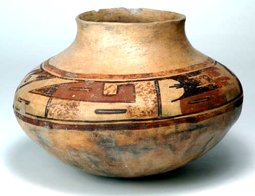 Matsaki Polychrome vessel from the 1400s