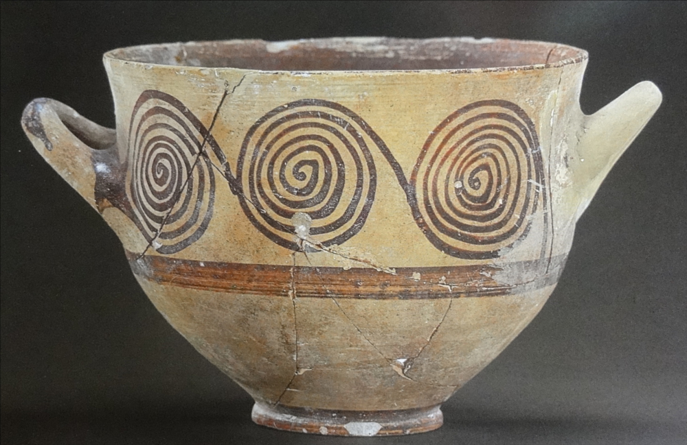Mycenian-Thebes Deep bowl with barley-beer and wine
